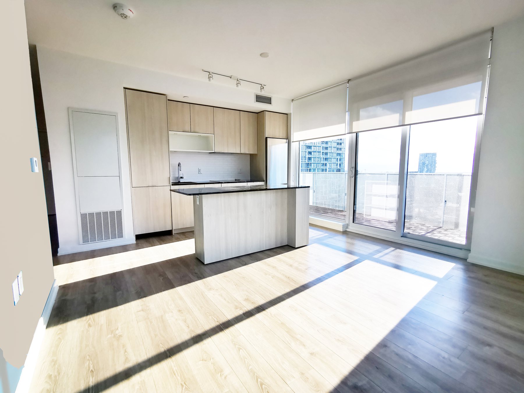 Unit 1810 20 Tubman Avenue